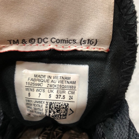 Harley Quinn DC x Converse Chuck Taylor size 7 Women’s - Picture 9 of 17